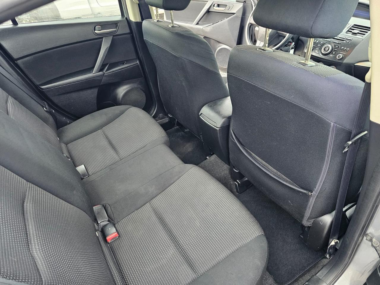 2012 Mazda MAZDA3 I Sport Photo