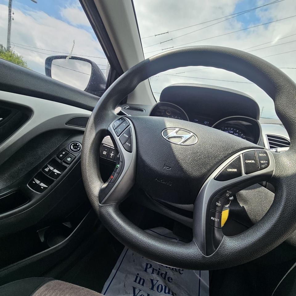 2016 Hyundai Elantra Limited Photo