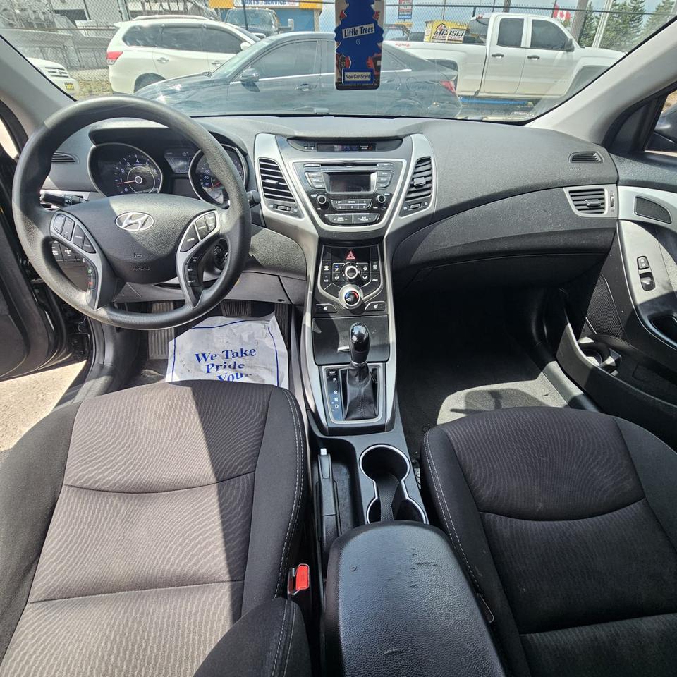 2016 Hyundai Elantra Limited Photo