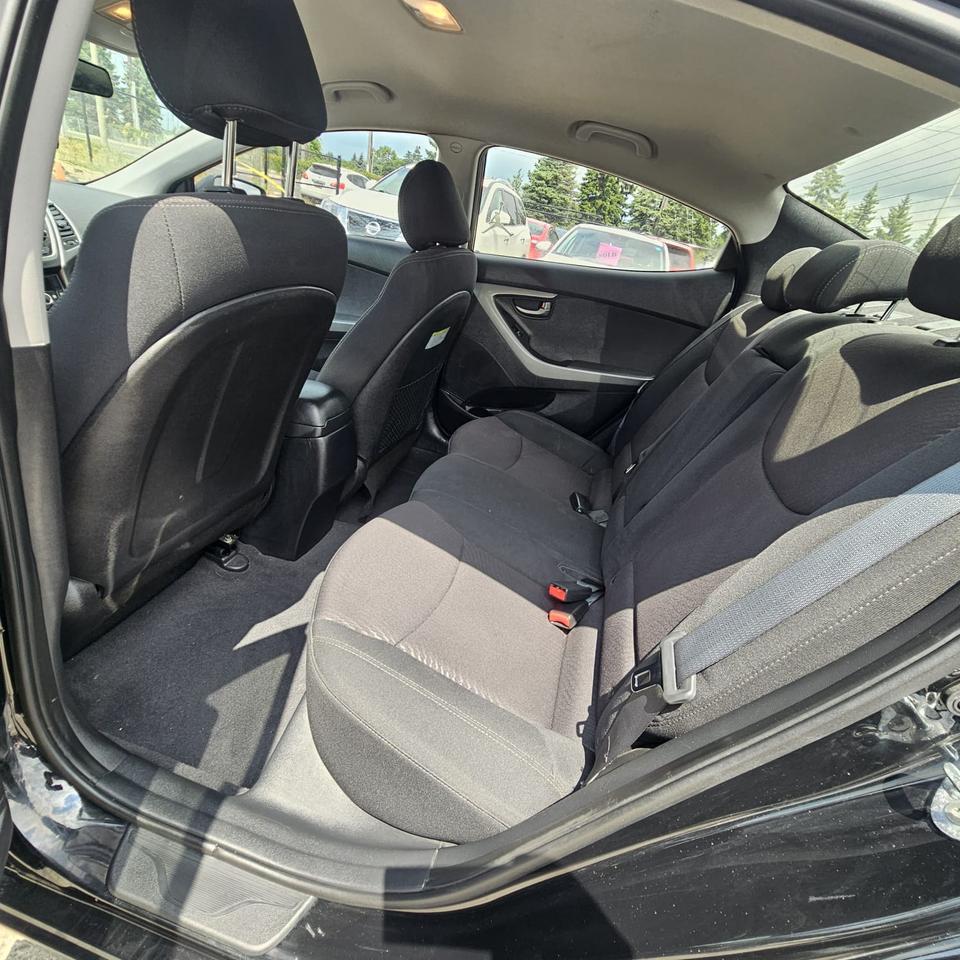 2016 Hyundai Elantra Limited Photo