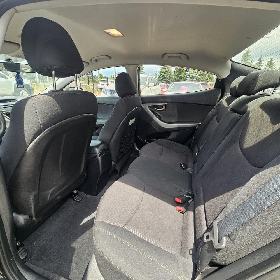 2016 Hyundai Elantra Limited Photo