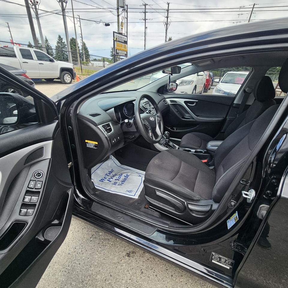 2016 Hyundai Elantra Limited Photo