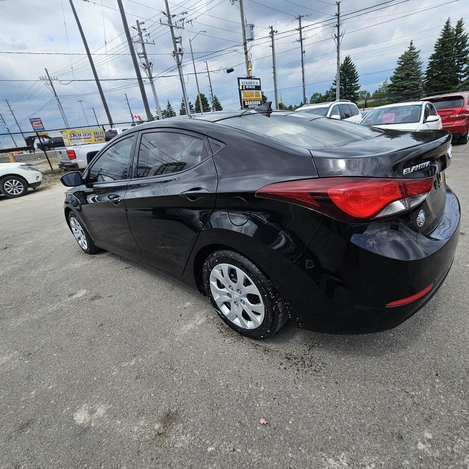 2016 Hyundai Elantra Limited Photo
