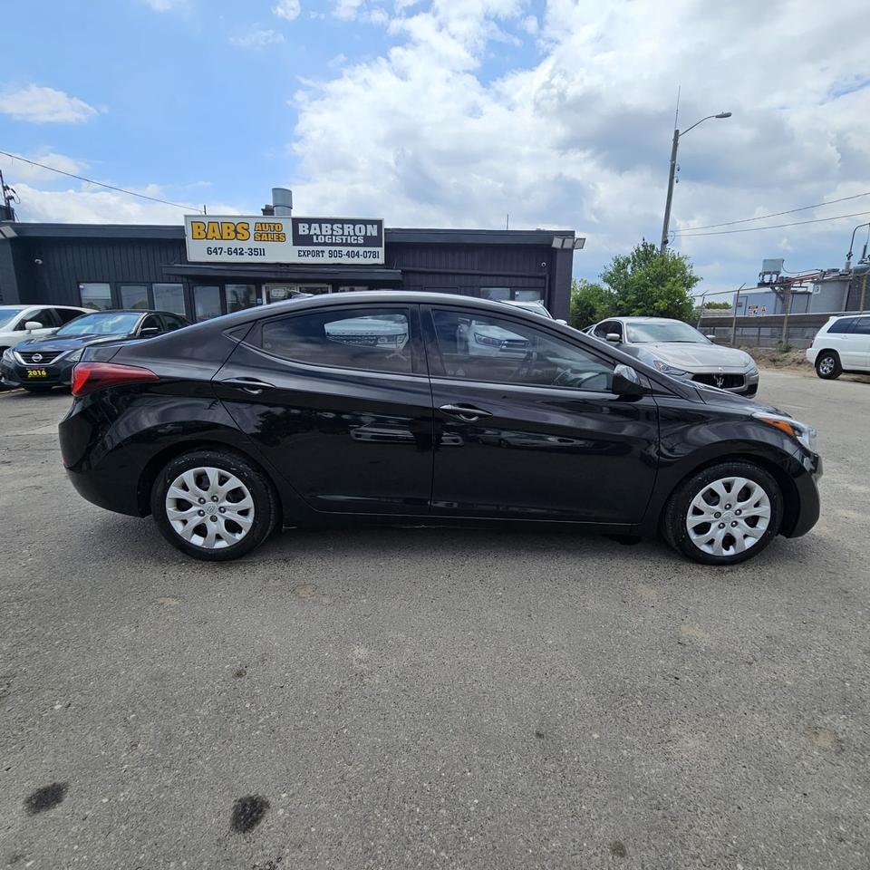 2016 Hyundai Elantra Limited Photo