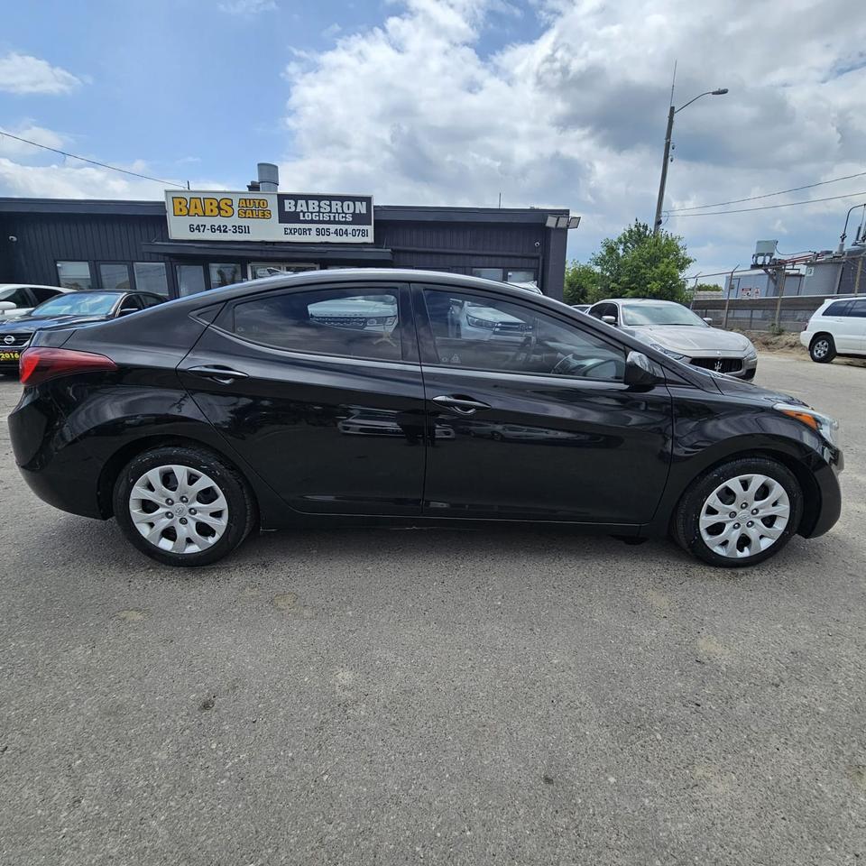 2016 Hyundai Elantra Limited Photo