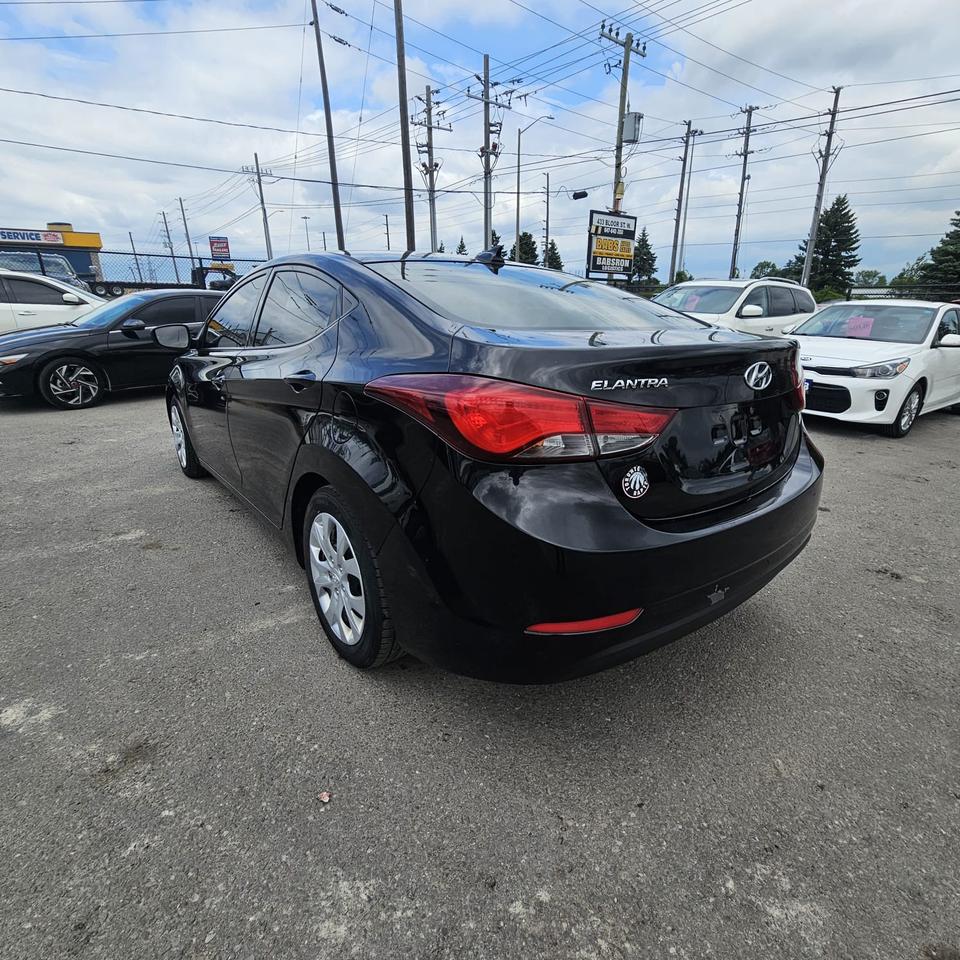 2016 Hyundai Elantra Limited Photo