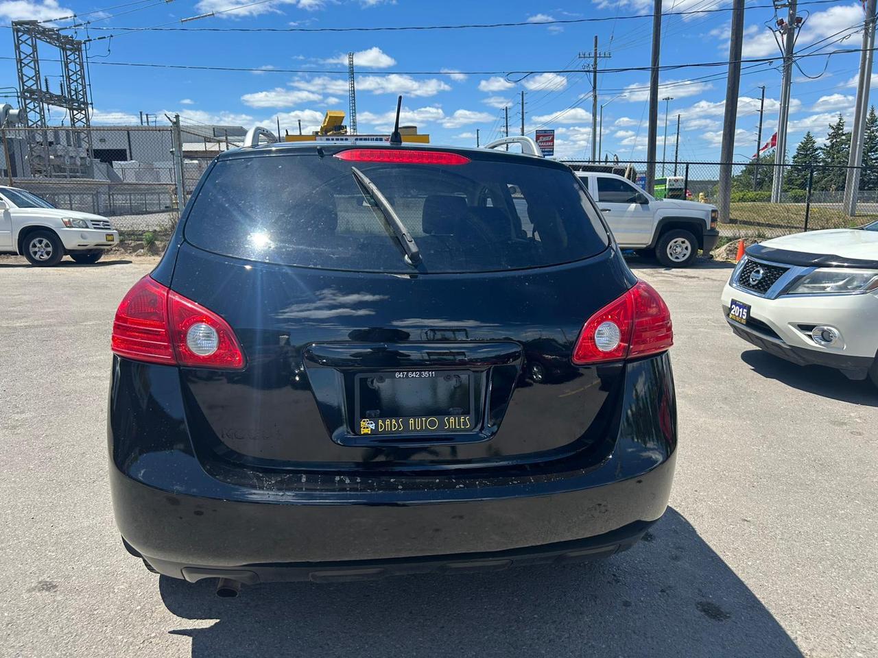 2010 Nissan Rogue S Photo