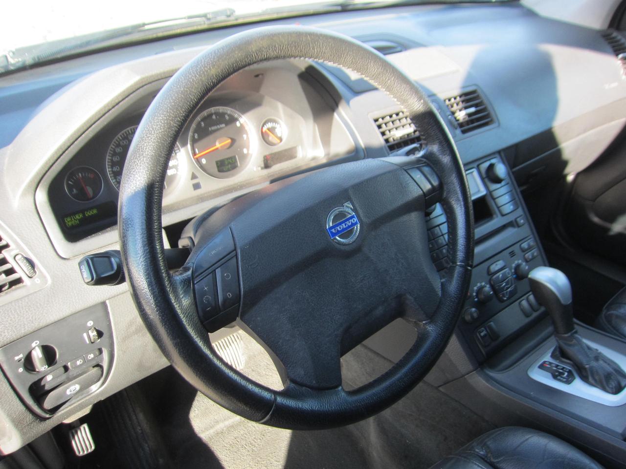 2006 Volvo XC90  Photo