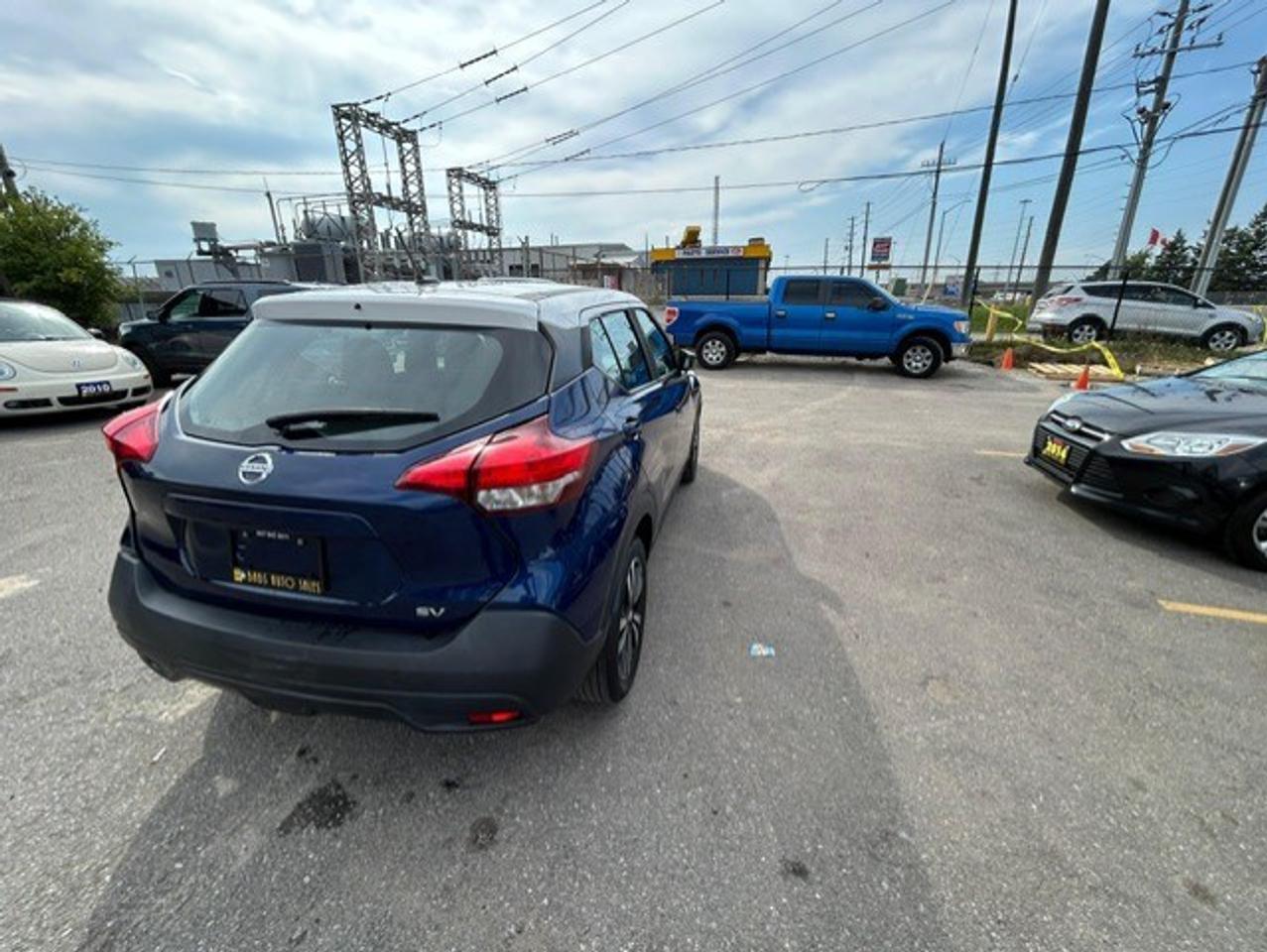 2019 Nissan Kicks SV Photo