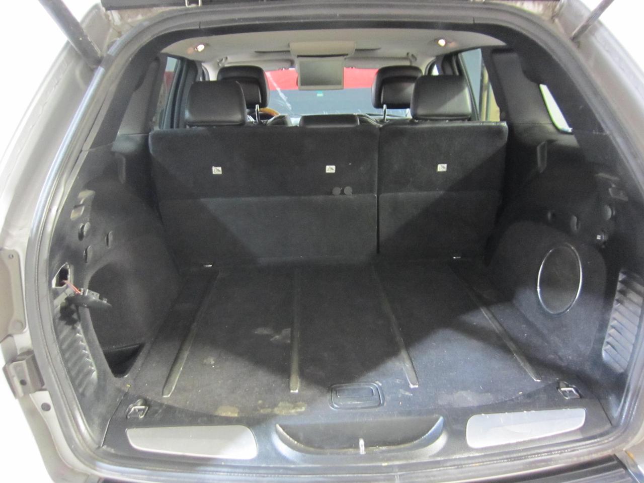 2011 Jeep Grand Cherokee Overland Photo