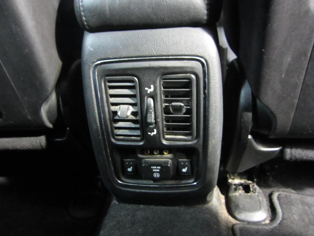 2011 Jeep Grand Cherokee Overland Photo