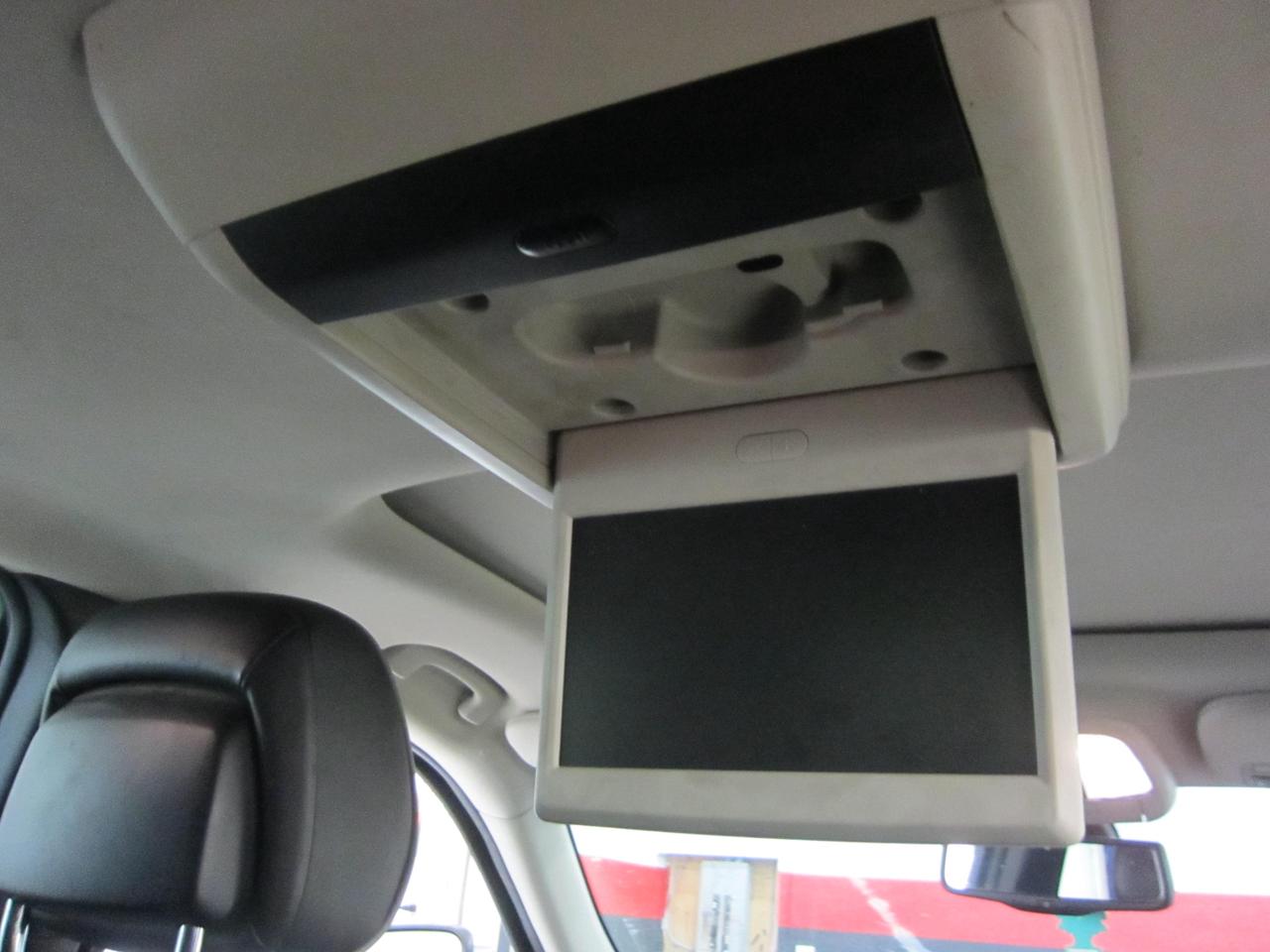 2011 Jeep Grand Cherokee Overland Photo