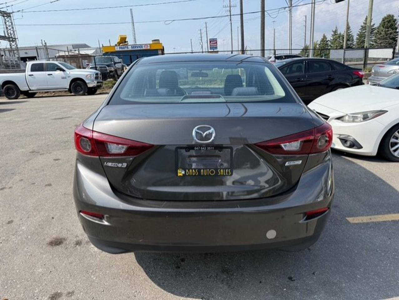 2014 Mazda MAZDA3 I Sport Photo