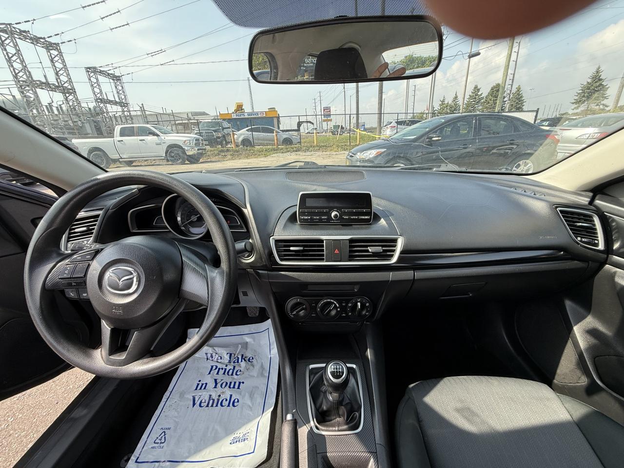 2014 Mazda MAZDA3 I Sport Photo