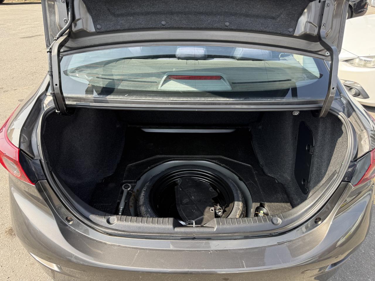 2014 Mazda MAZDA3 I Sport Photo