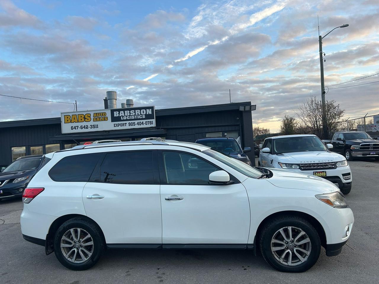 2014 Nissan Pathfinder S Photo