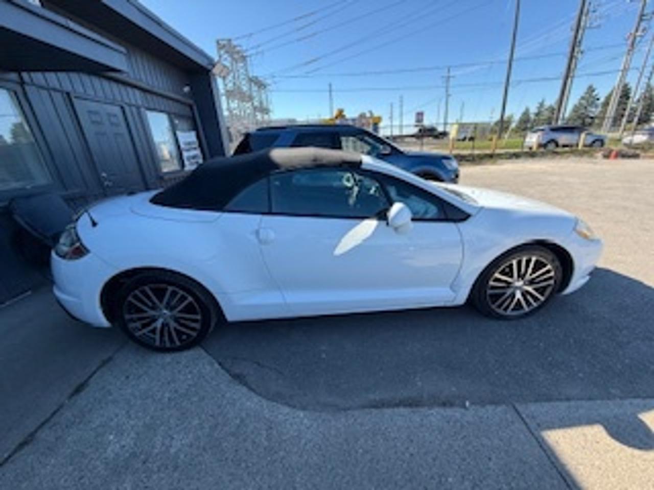 2011 Mitsubishi Eclipse GS Spyder Photo