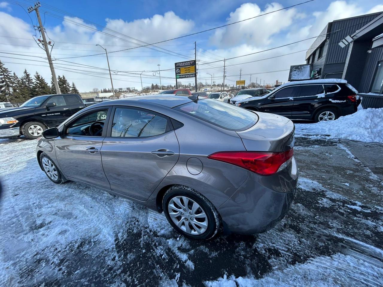 2013 Hyundai Elantra Limited Photo