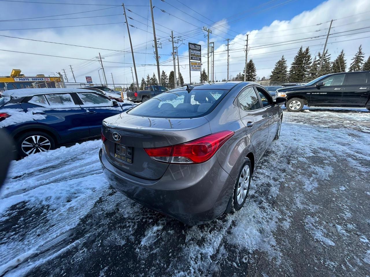 2013 Hyundai Elantra Limited Photo