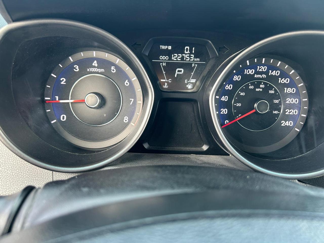 2013 Hyundai Elantra Limited Photo