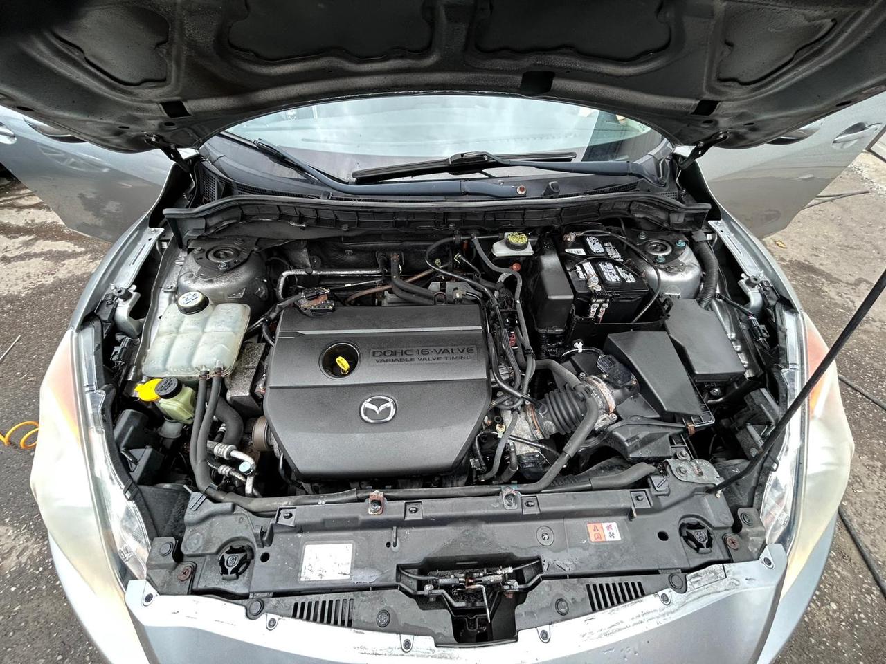 2013 Mazda MAZDA3 I Sport Photo