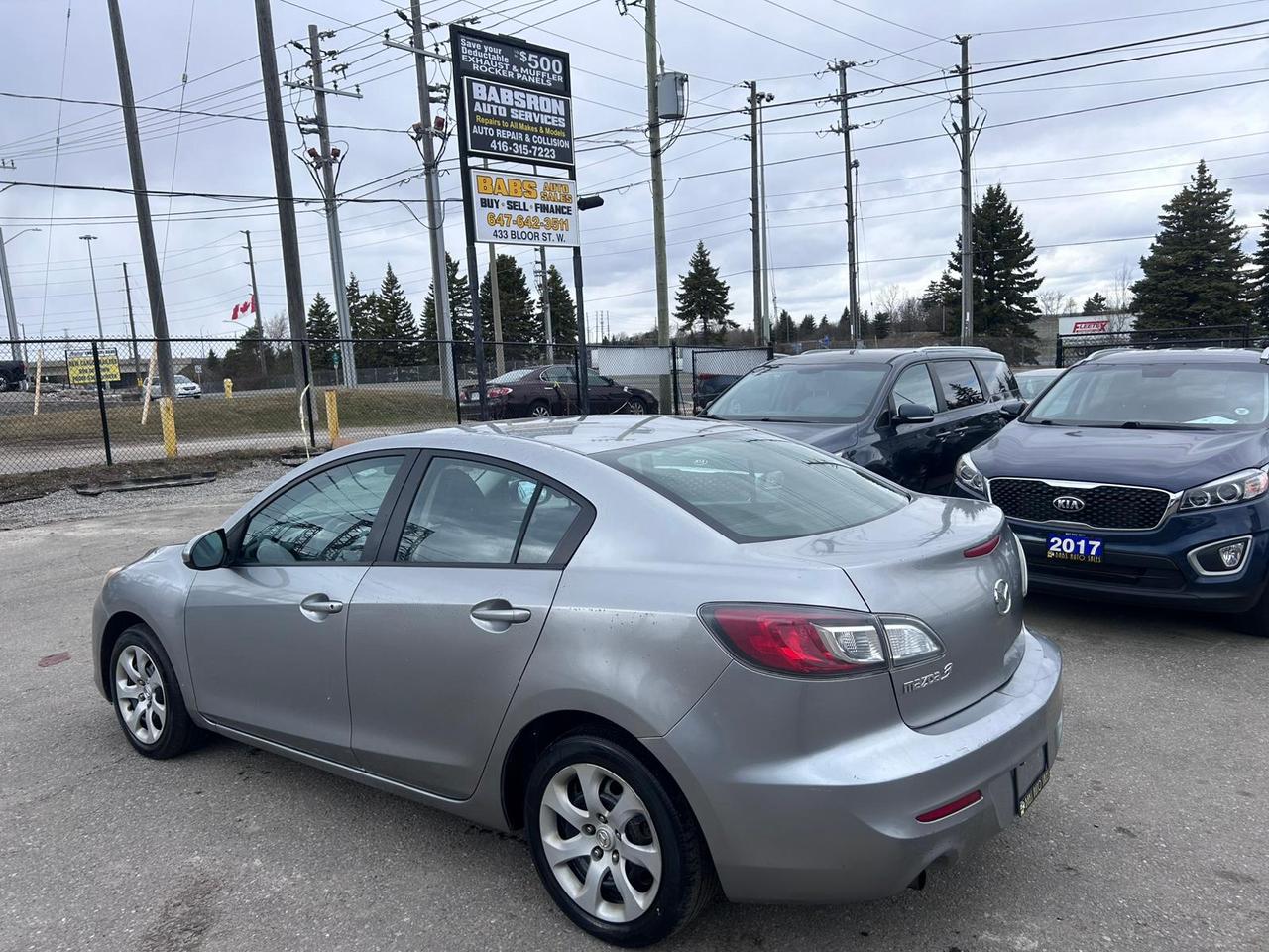 2013 Mazda MAZDA3 I Sport Photo