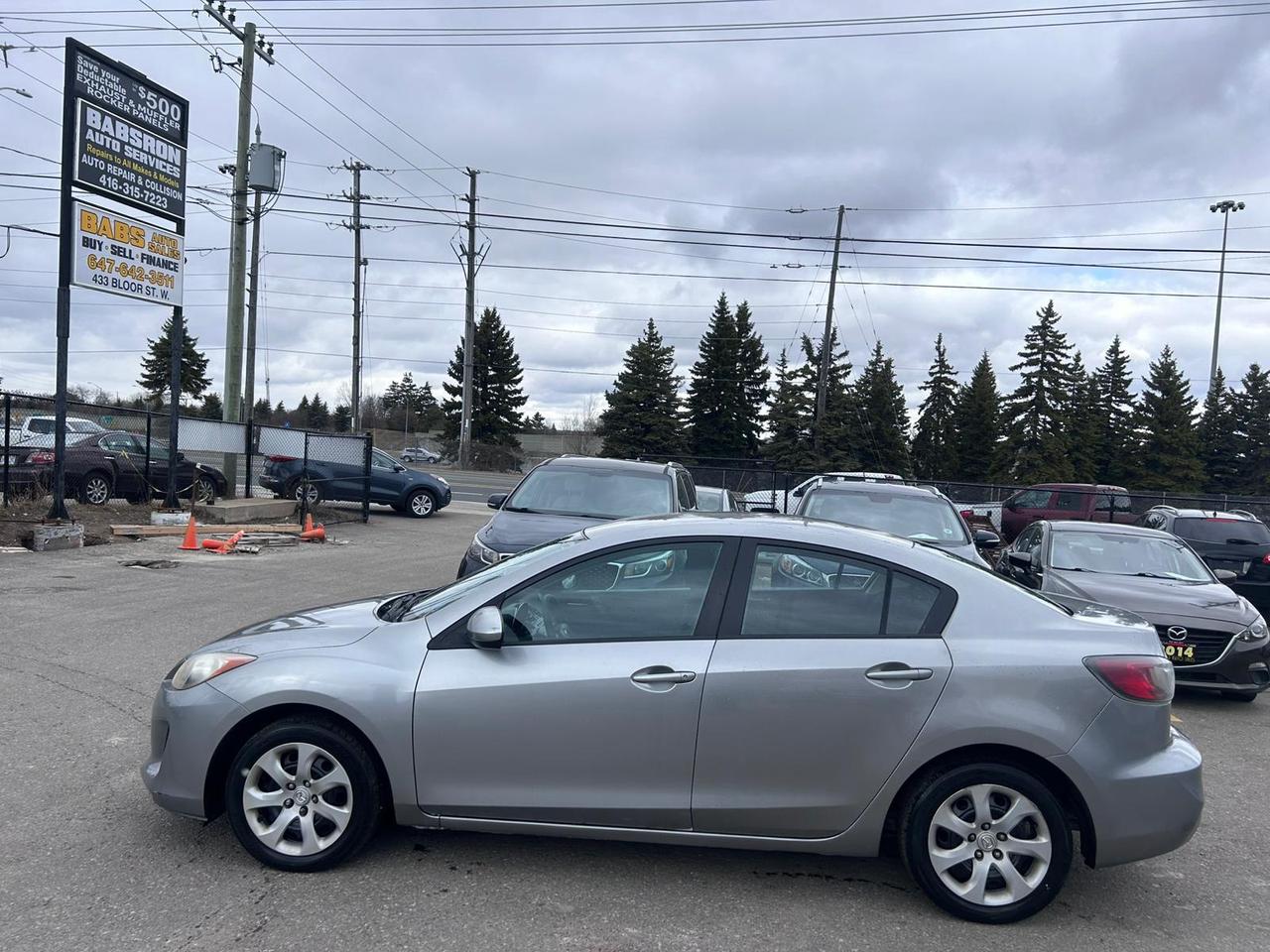 2013 Mazda MAZDA3 I Sport Photo