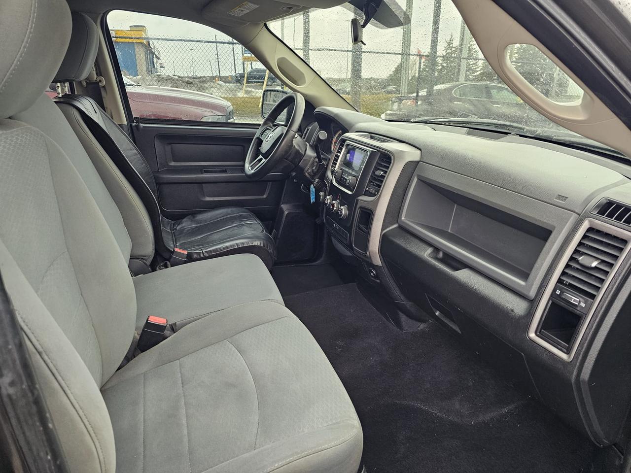 2016 RAM 1500 TRADESMAN Photo