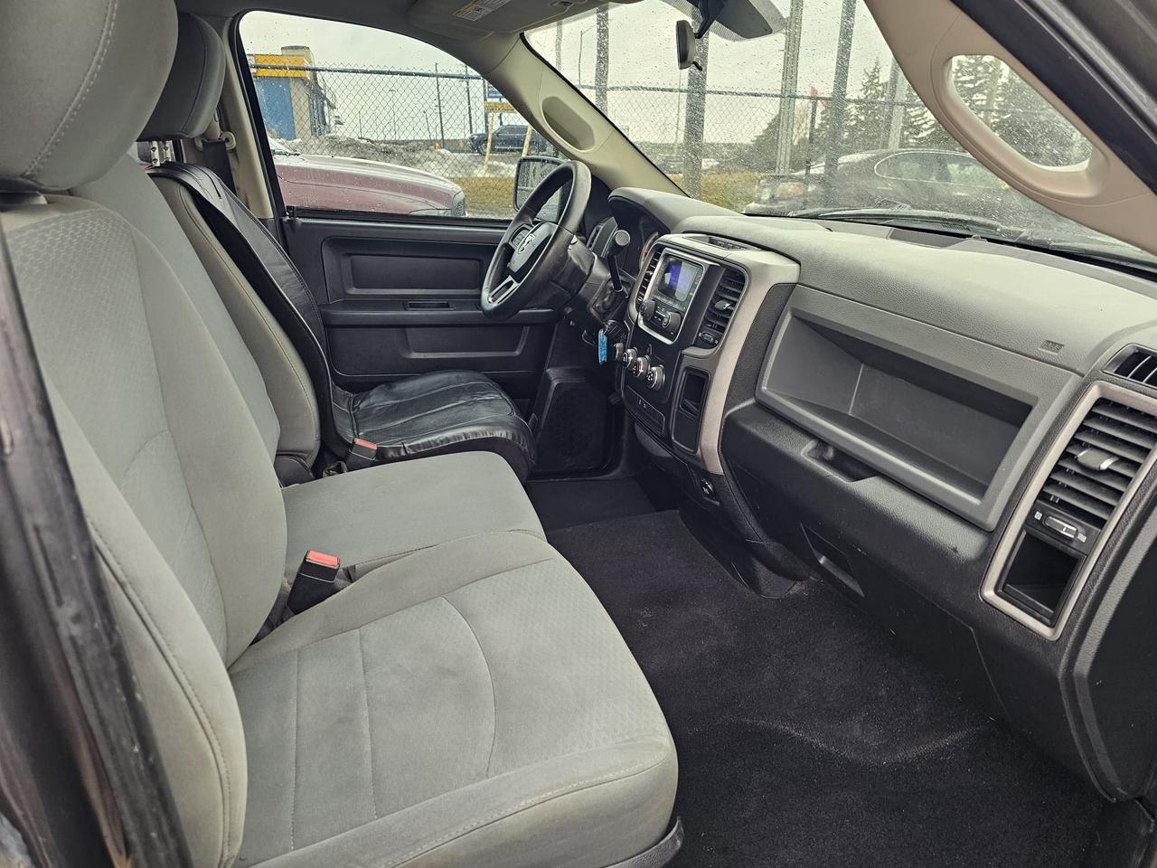 2016 RAM 1500 TRADESMAN Photo