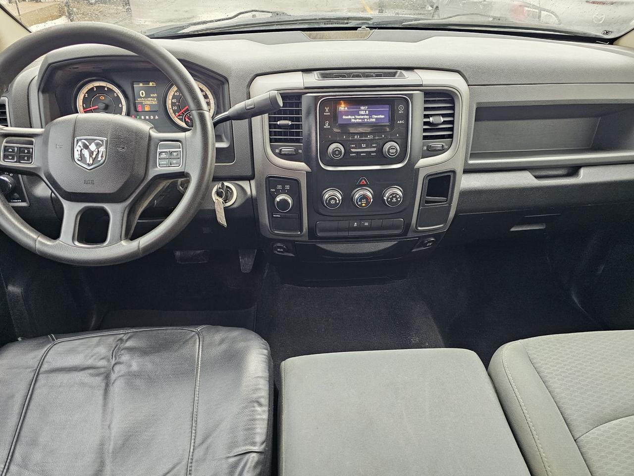 2016 RAM 1500 TRADESMAN Photo