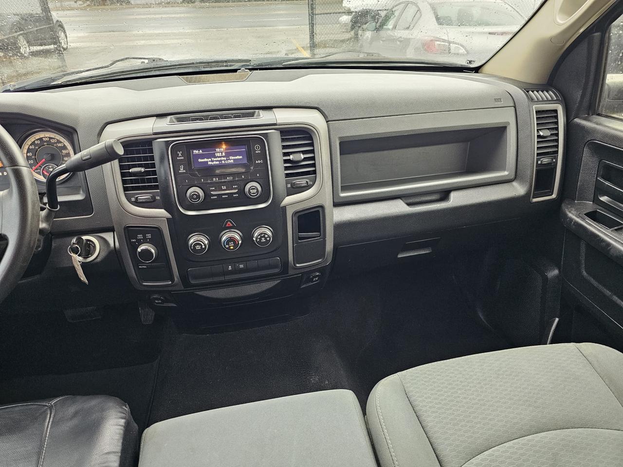 2016 RAM 1500 TRADESMAN Photo