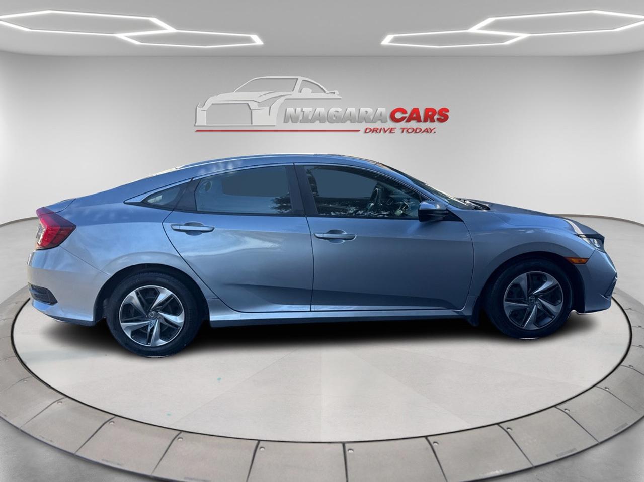 2019 Honda Civic LX Photo4