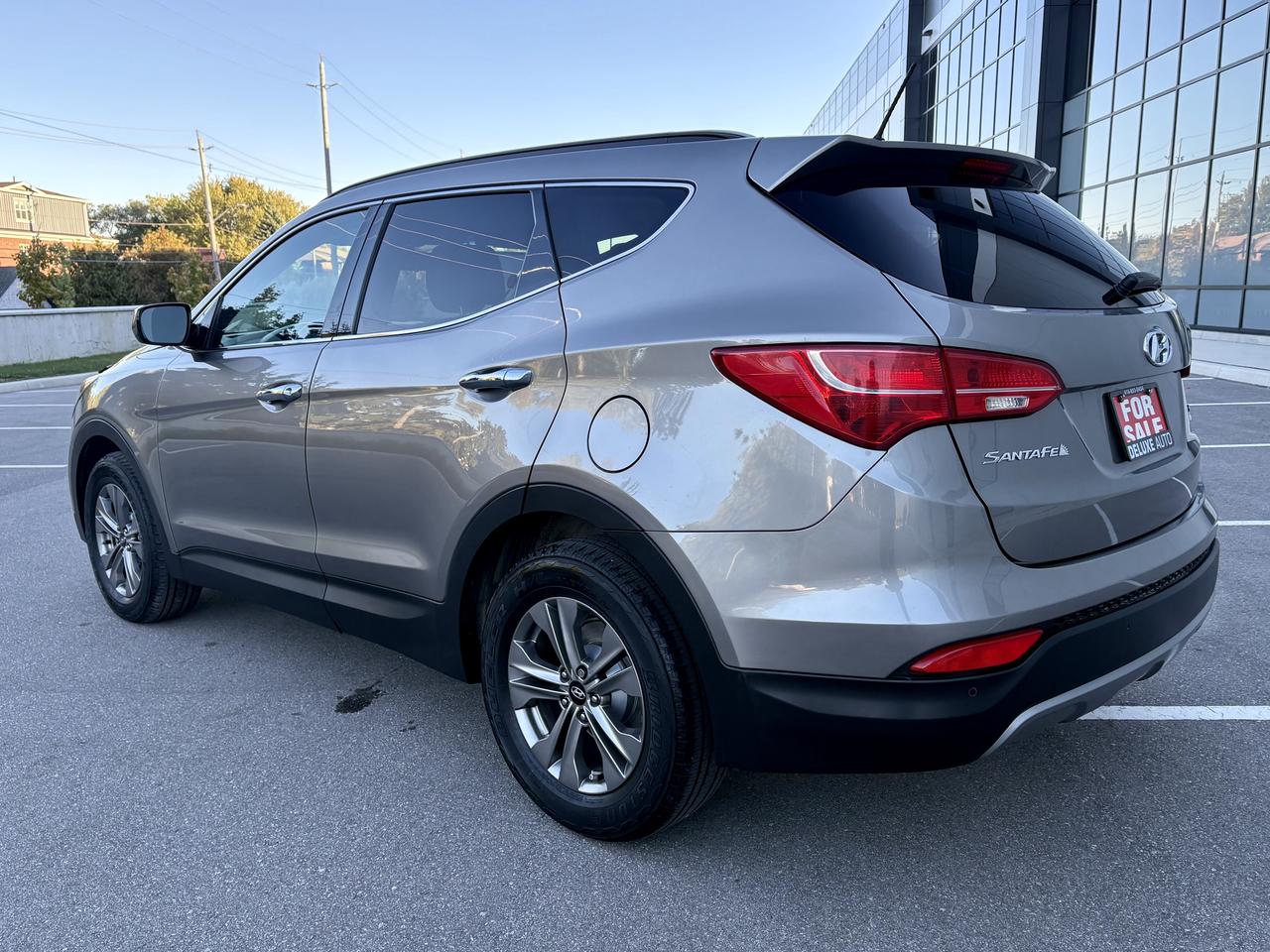 2015 Hyundai Santa Fe Sport GLS Photo2