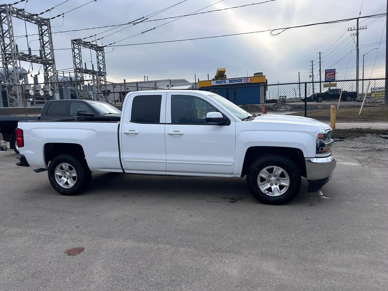 2016 Chevrolet Silverado 1500 LT Photo