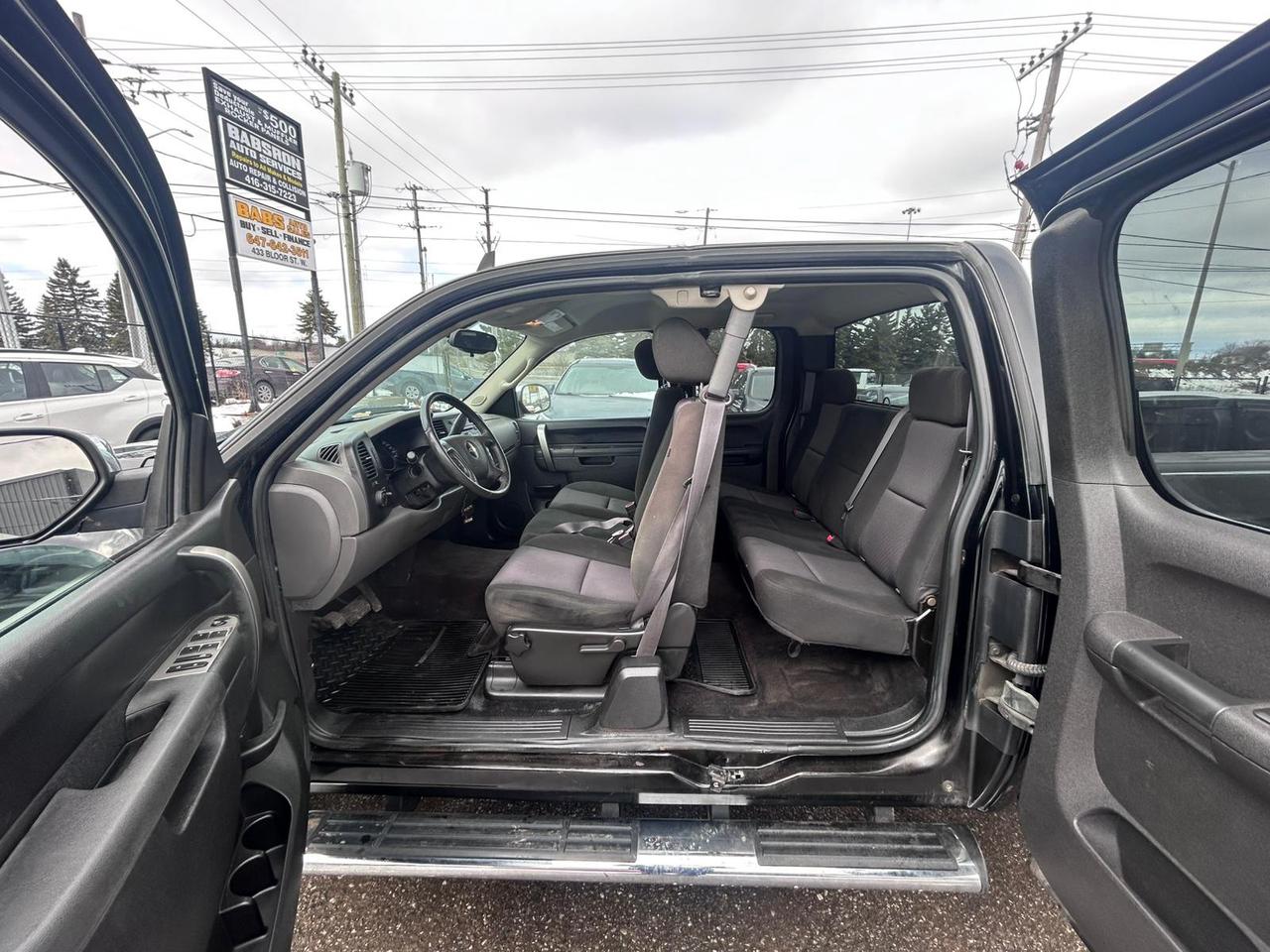 2011 Chevrolet Silverado 1500 LS Photo