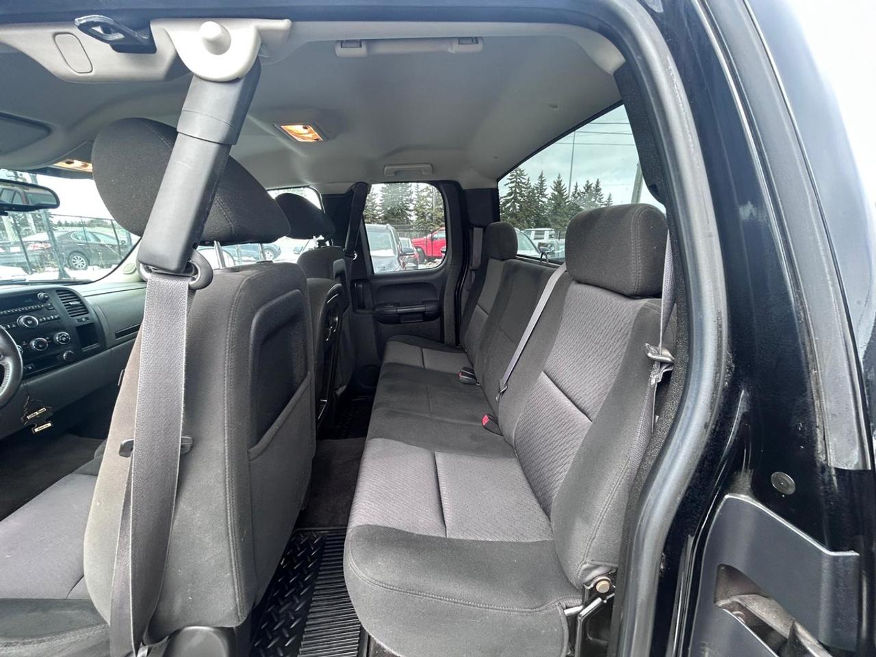 2011 Chevrolet Silverado 1500 LS Photo3