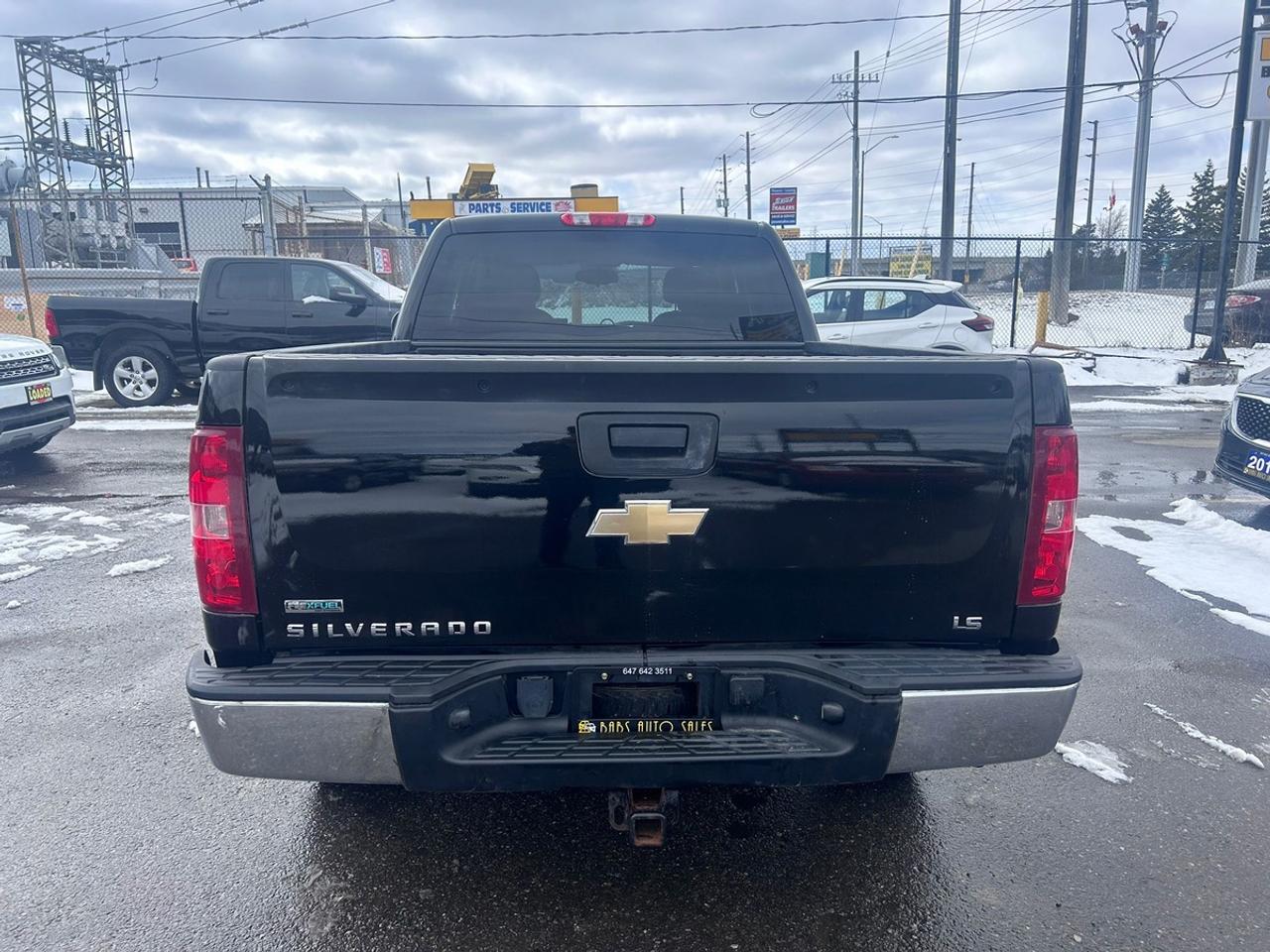 2011 Chevrolet Silverado 1500 LS Photo