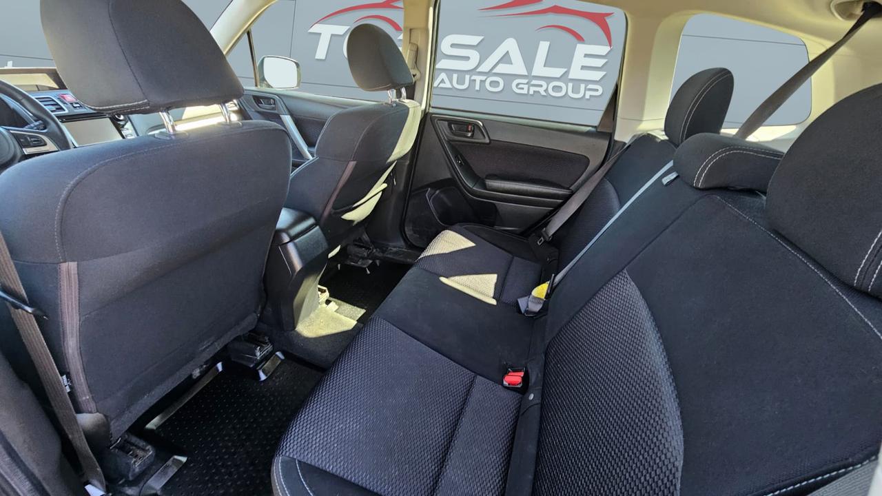 2018 Subaru Forester 2.5i Photo