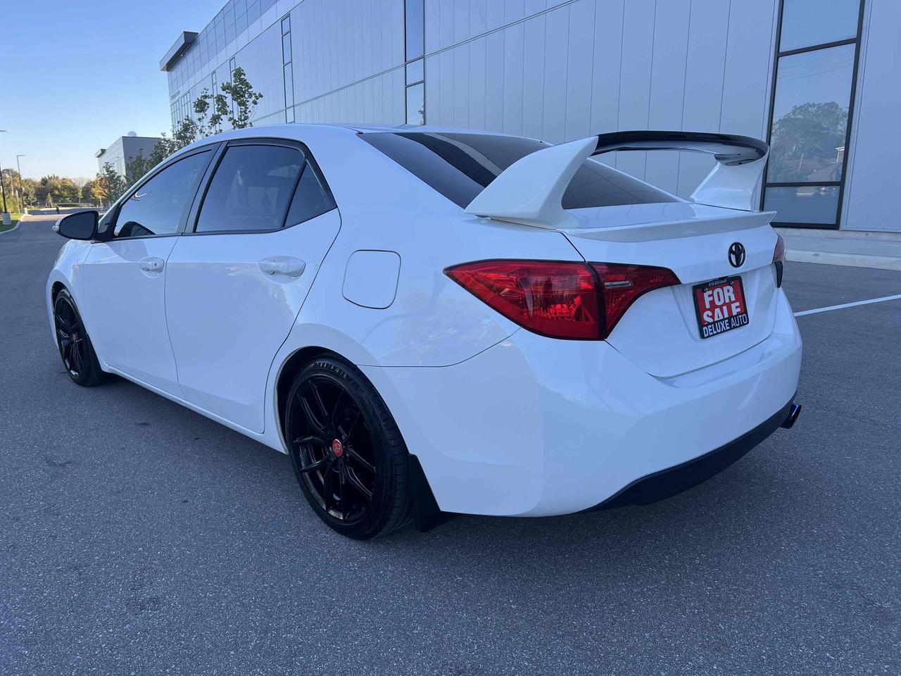 2017 Toyota Corolla LE Photo