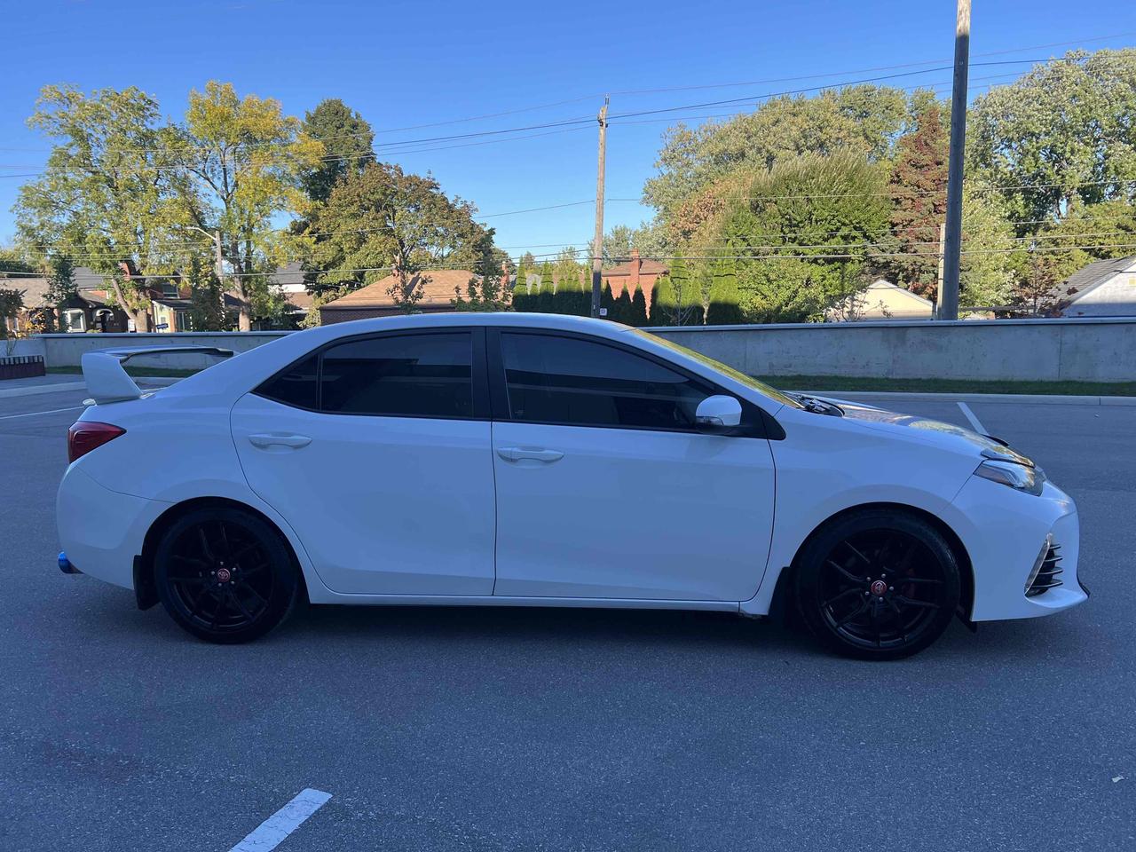 2017 Toyota Corolla LE Photo