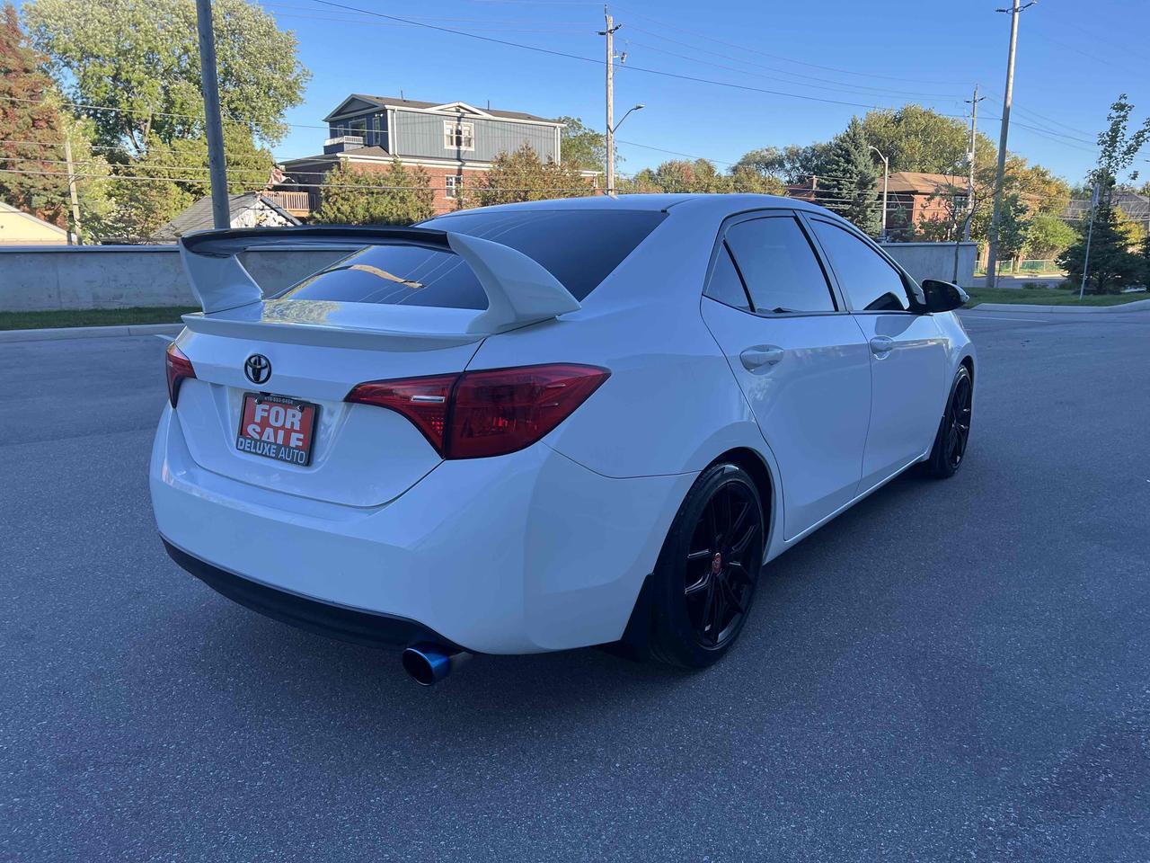 2017 Toyota Corolla LE Photo