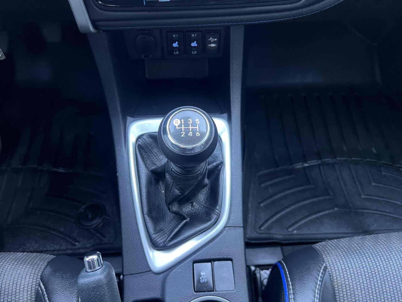 2017 Toyota Corolla LE Photo