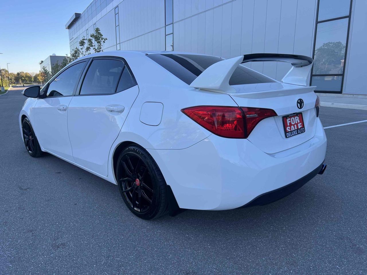 2017 Toyota Corolla LE Photo