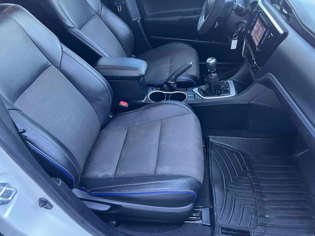2017 Toyota Corolla LE Photo