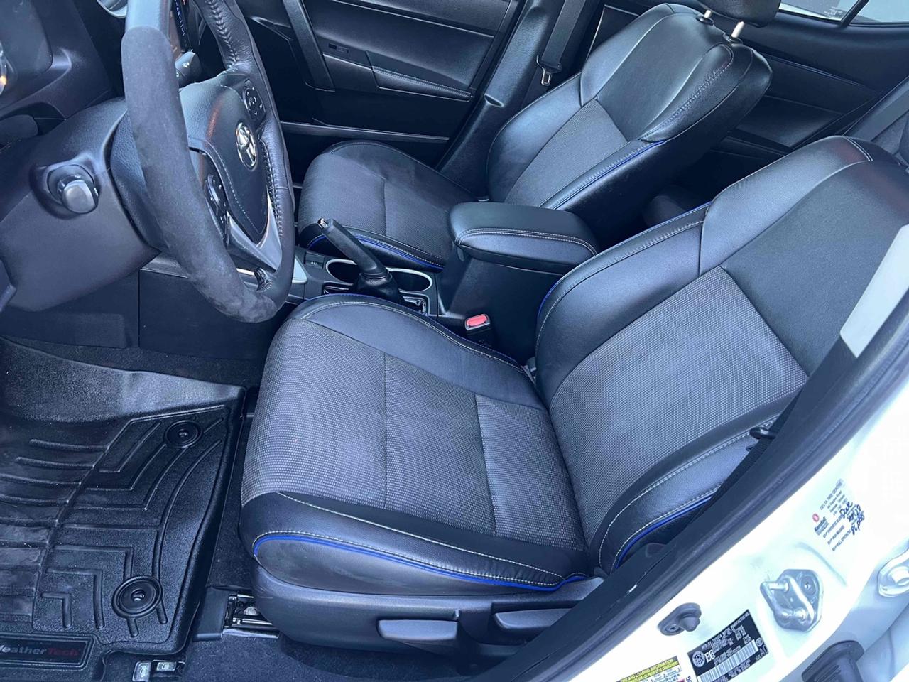 2017 Toyota Corolla LE Photo