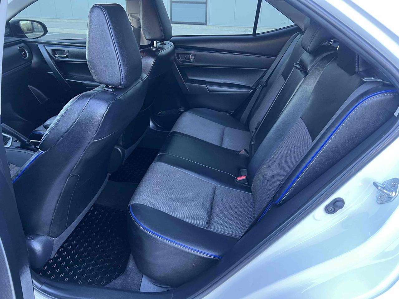 2017 Toyota Corolla LE Photo