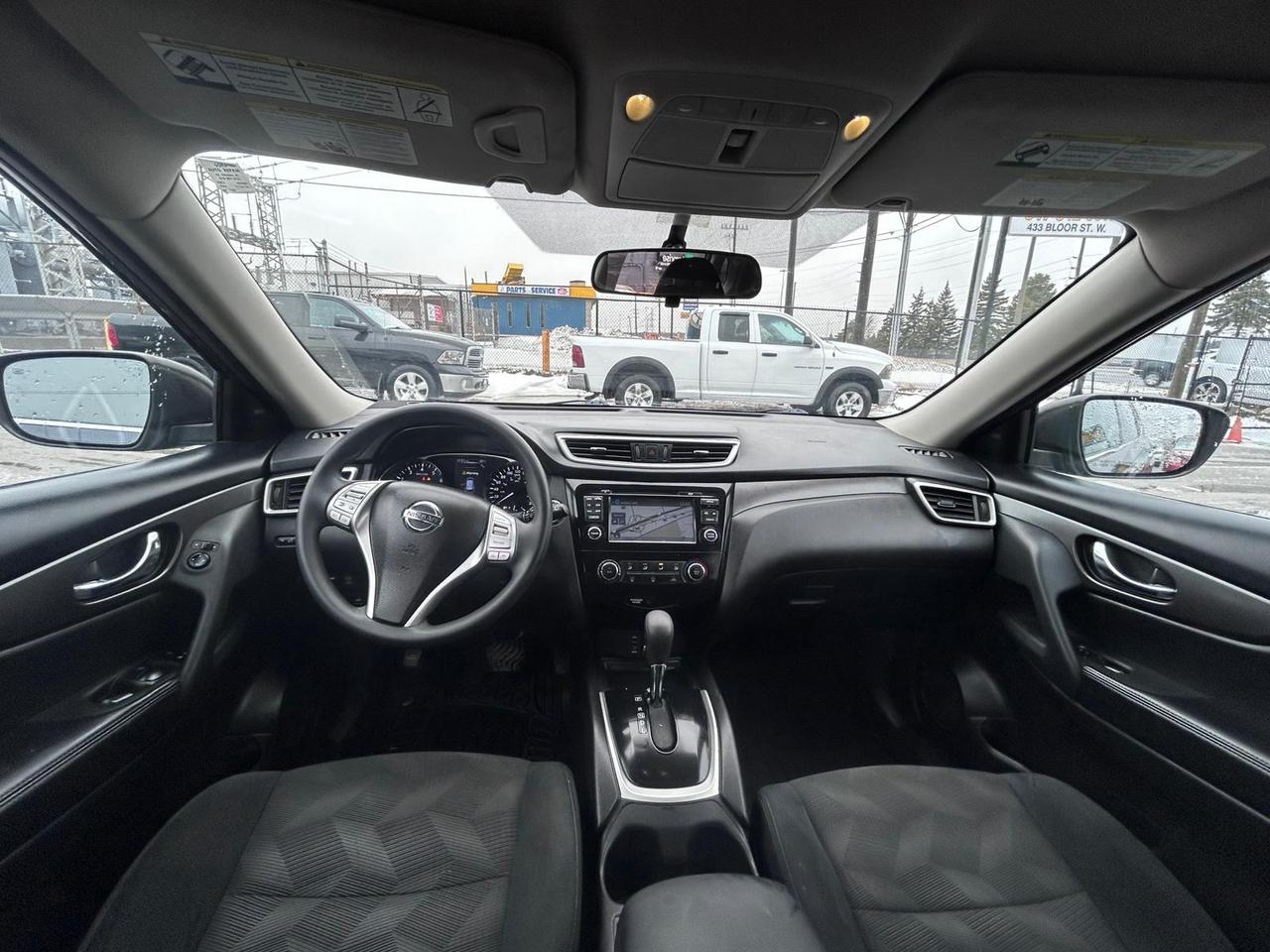 2016 Nissan Rogue S Photo