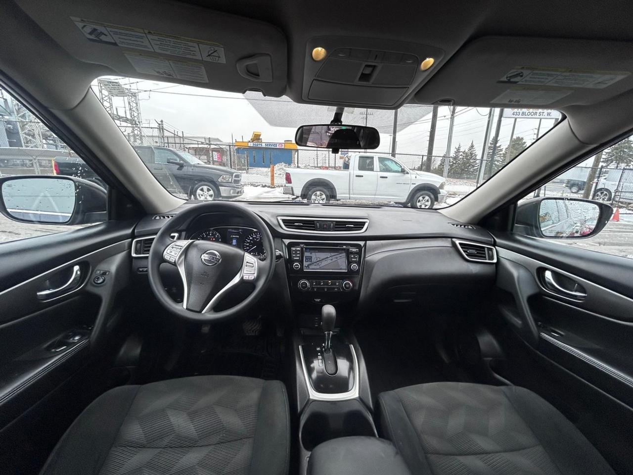 2016 Nissan Rogue S Photo