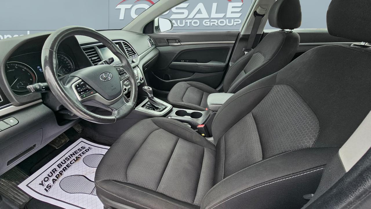 2017 Hyundai Elantra GL Photo
