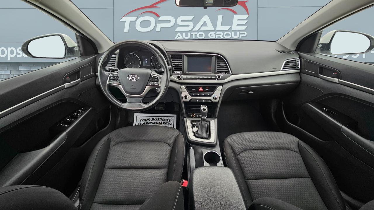 2017 Hyundai Elantra GL Photo